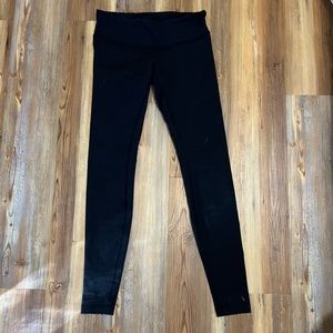 All black lululemon leggings